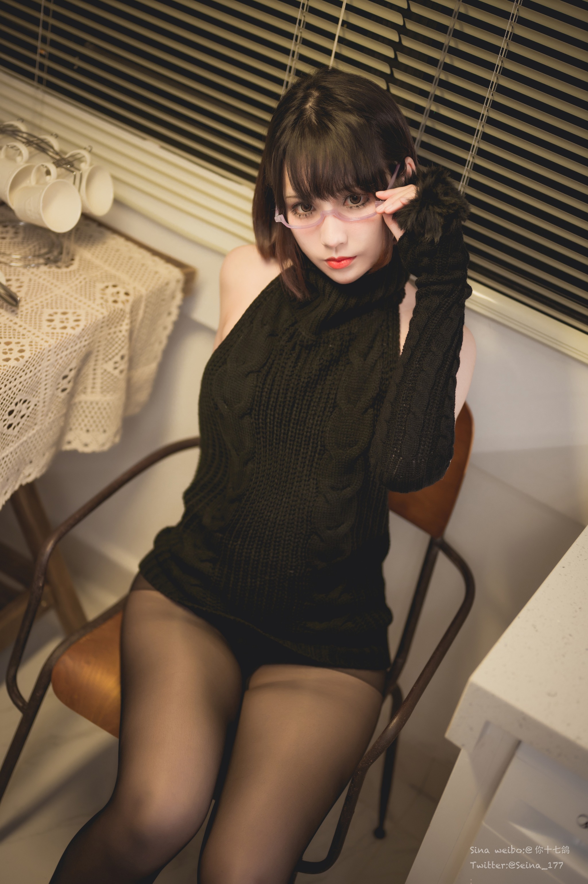 你十七鸽 - NO.004 宿醉毛衣 [41P]-XikXak